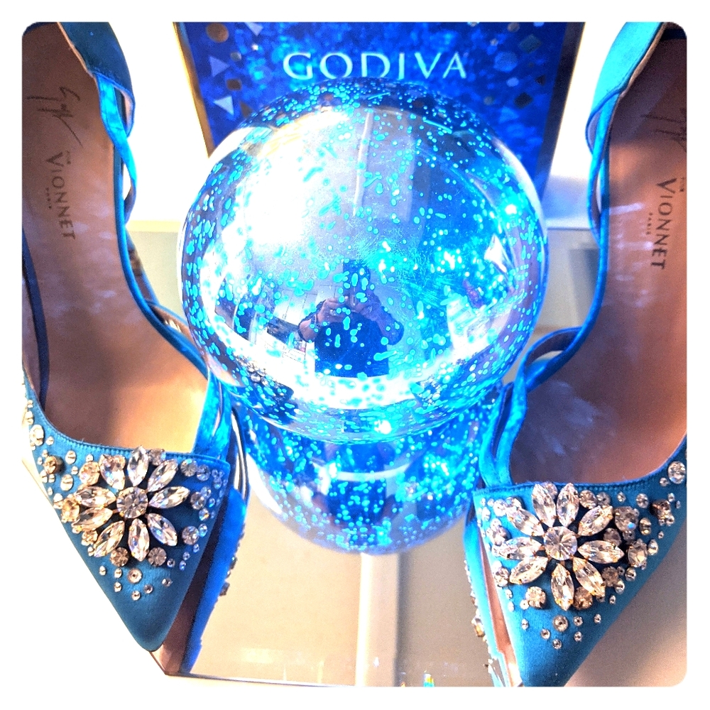 Breathtakingly Blue! - Vionnet